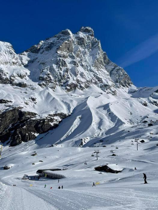 Apartamento Cervinia-Valt Sport & Relax House Valtournenche Exterior foto